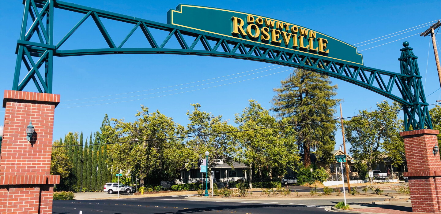 Garage door service in Roseville, CA